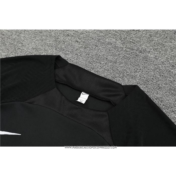 Tuta da Track
 Paris Saint-Germain 22-23 Manica Corta
 Nero
 - Pantaloncini
